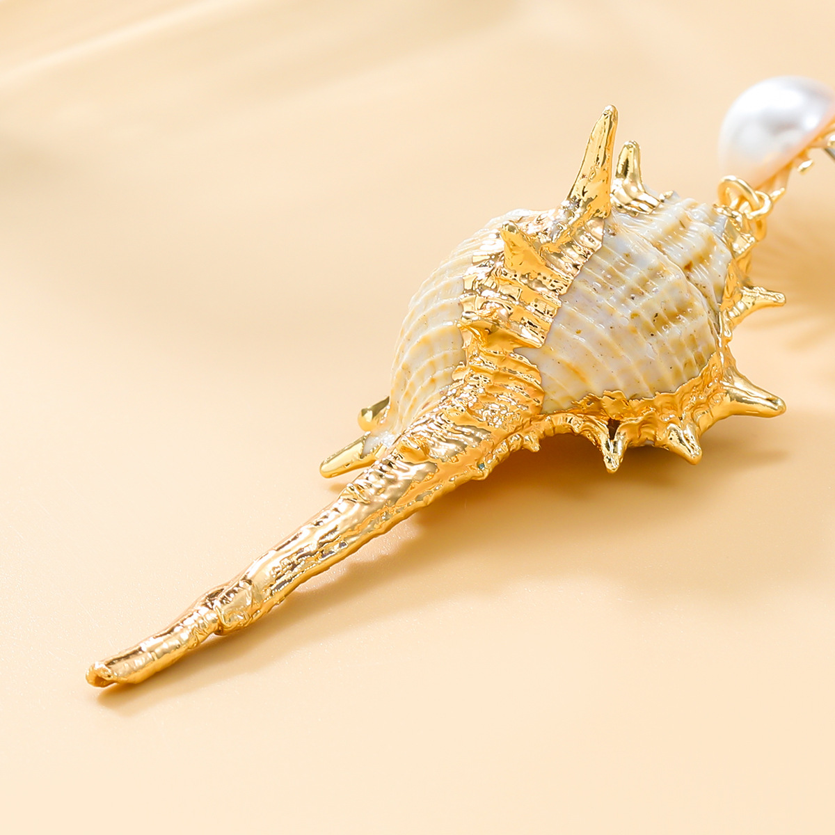 Bohemia Beach Seashell Conch Creamy White Natural Murex Shell Drop Earrings