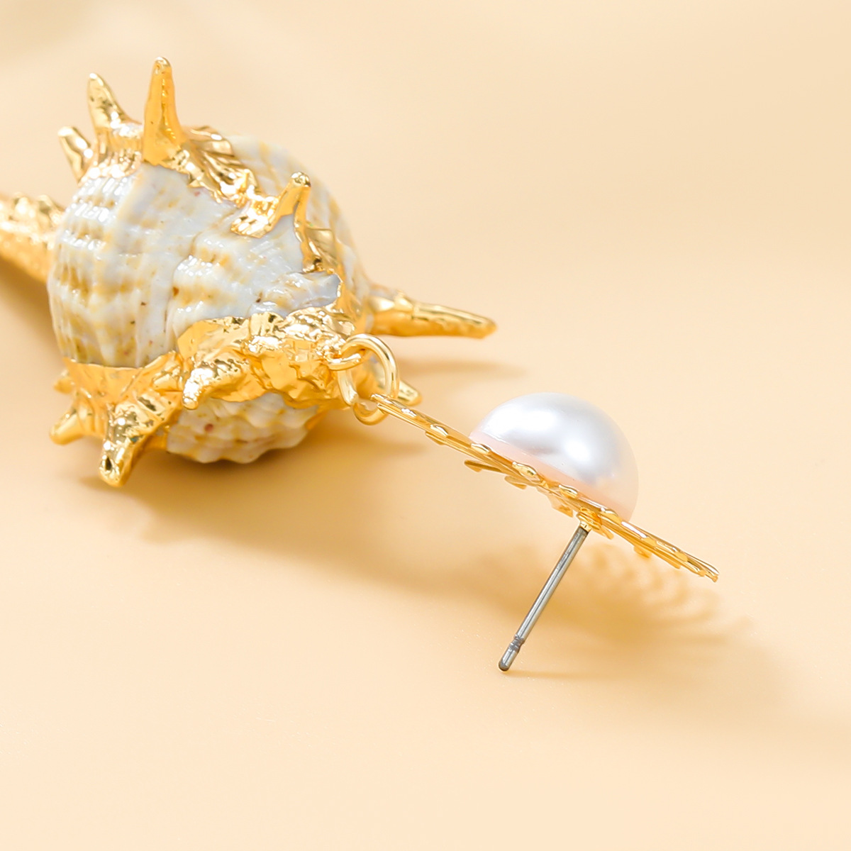 Bohemia Beach Seashell Conch Creamy White Natural Murex Shell Drop Earrings