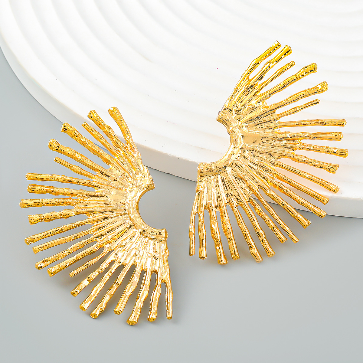 Vintage Metal Fashion Alloy Half Sun Flower Earrings