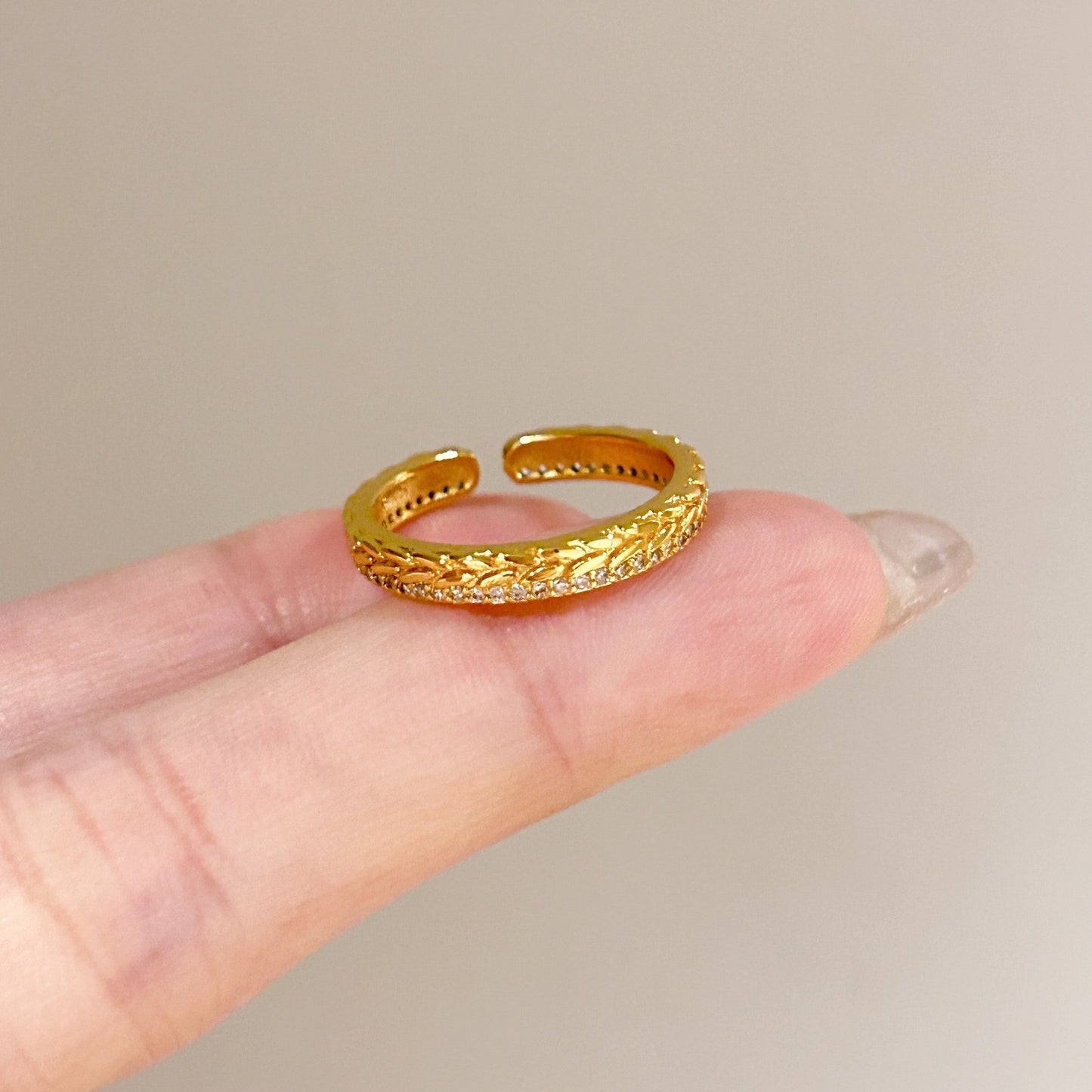 Fashion Gold Plated Butterfly Flower Finger Ring Birthday Gifts