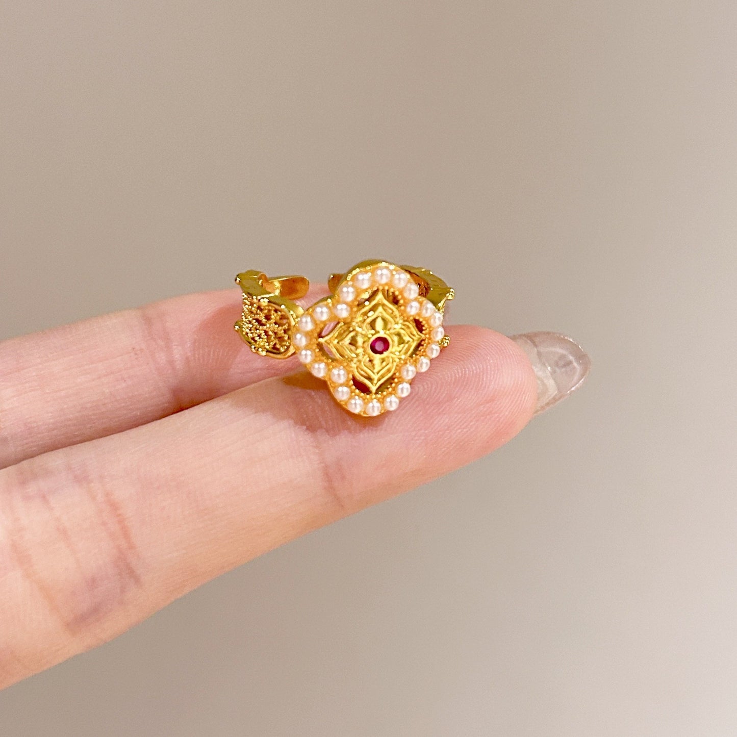 Fashion Gold Plated Butterfly Flower Finger Ring Birthday Gifts
