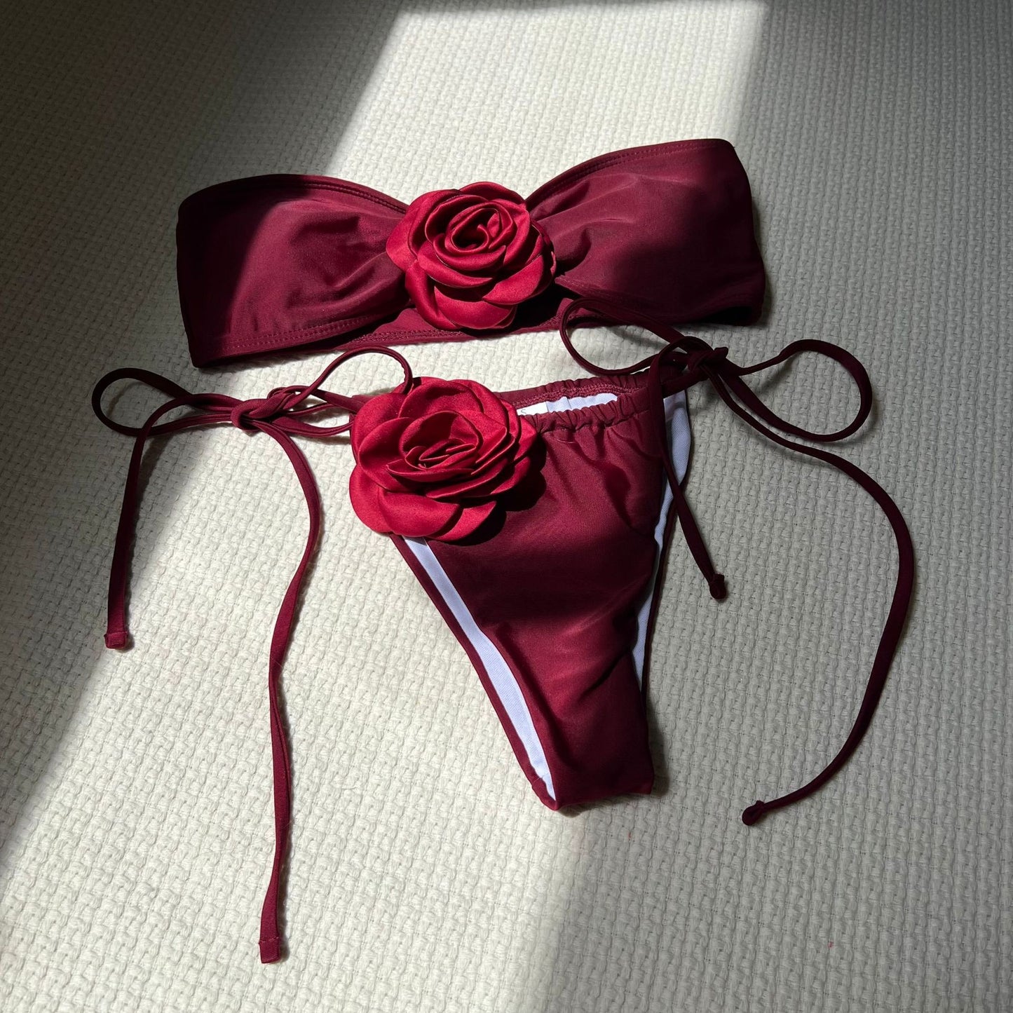 Strapless 3D Flower Thong Biquini