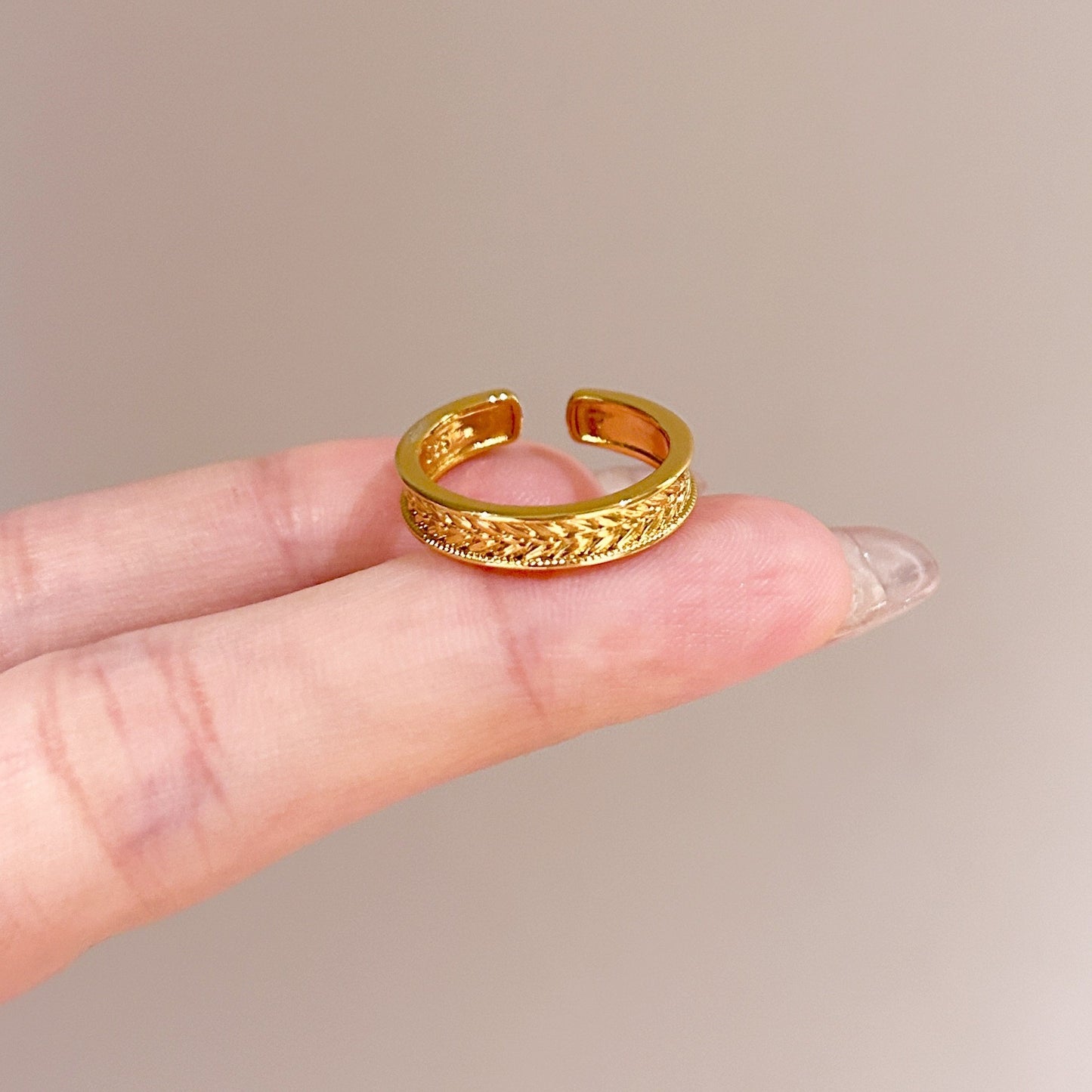 Fashion Gold Plated Butterfly Flower Finger Ring Birthday Gifts