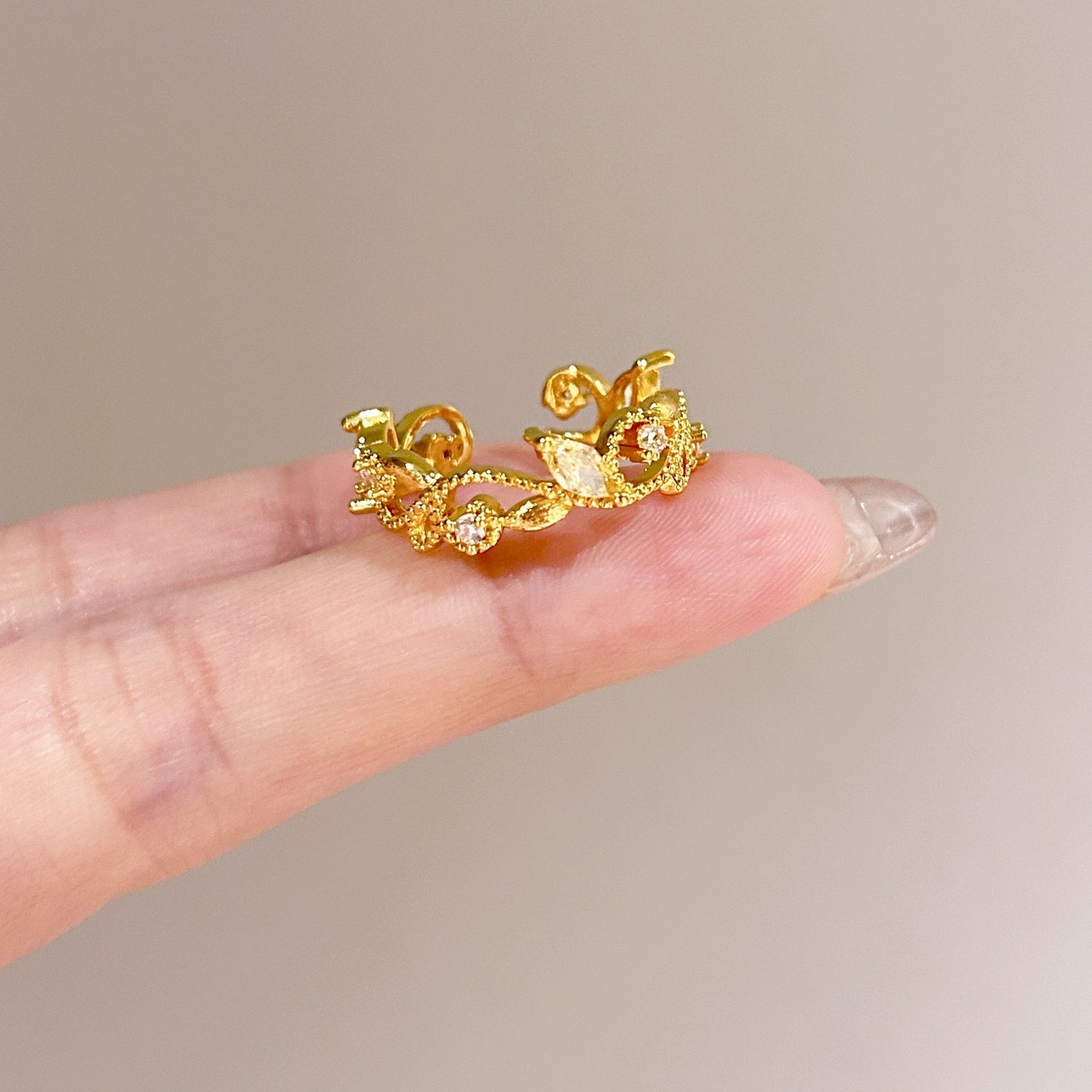 Fashion Gold Plated Butterfly Flower Finger Ring Birthday Gifts