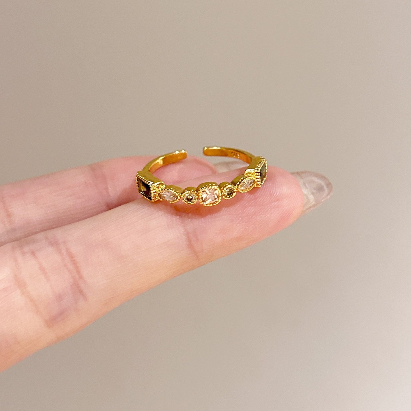Fashion Gold Plated Butterfly Flower Finger Ring Birthday Gifts