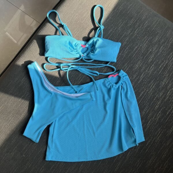 3-Piece Bikini Set with Skirt – Stylish Beachwear - 图片 5