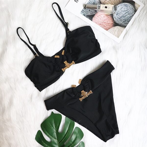 High-Waisted Strapless Bikini Set with Gold Accents - 图片 2