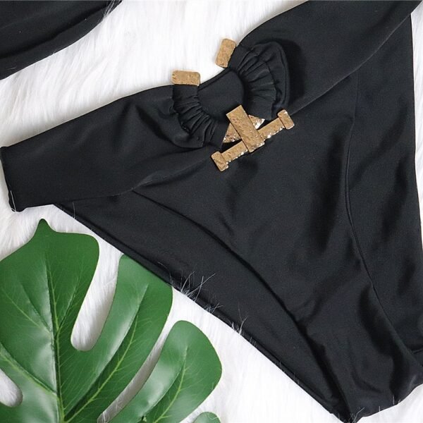 High-Waisted Strapless Bikini Set with Gold Accents - 图片 5